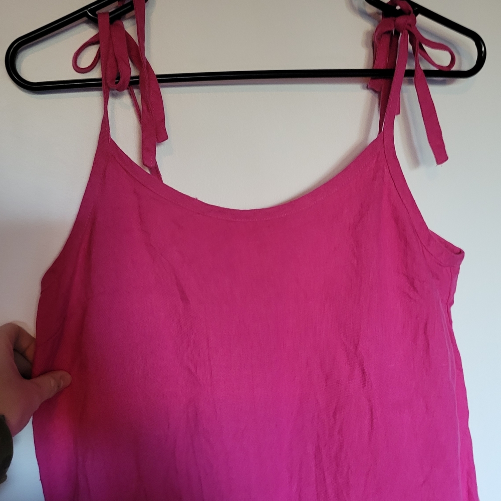 notPERFECTLINEN Sarah Mini Ruffle Dress in Magenta - Picture 4 of 6